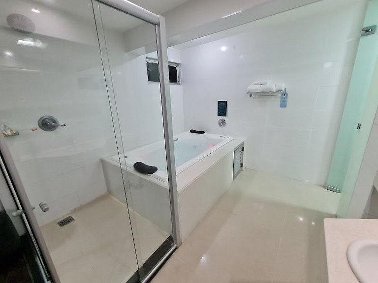 Private Jacuzzi in the Heart of Pampulha