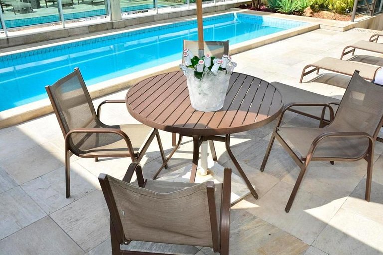 Apartment with Balcony/Pool at San Diego Hotel