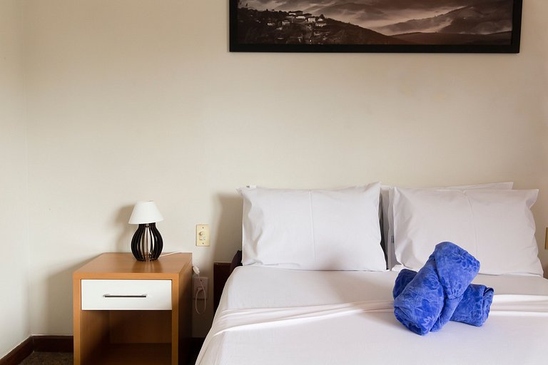 Queen Suite with Jacuzzi and Views of Lagoa da Pampulha