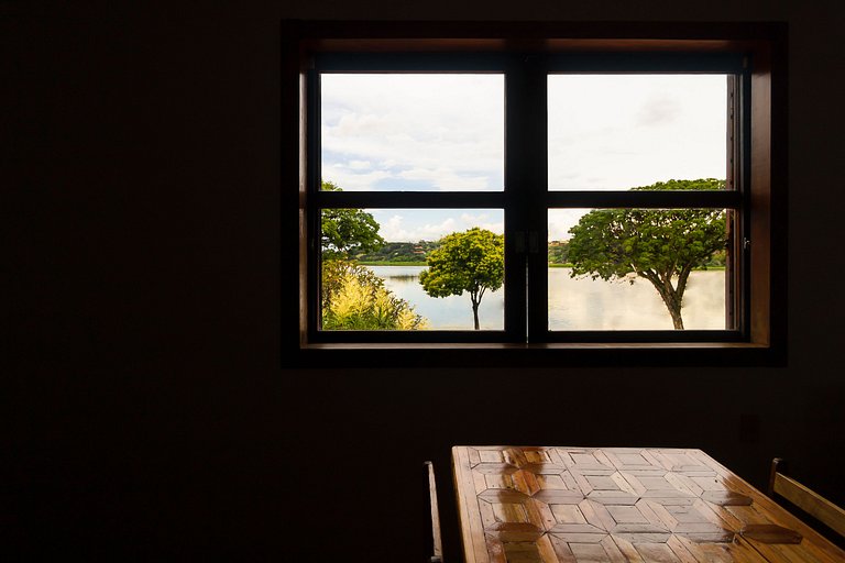 Suíte Queen com Jacuzzi e Vista para a Lagoa da Pampulha