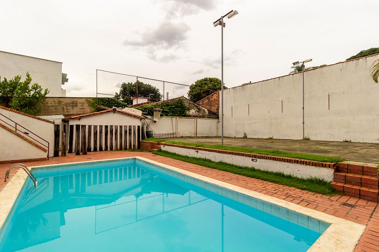 Suíte p/ 4 pessoas c/ Piscina.