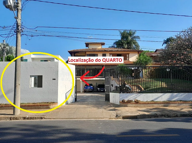 Suíte aconchegante c/ vista p/ lagoa