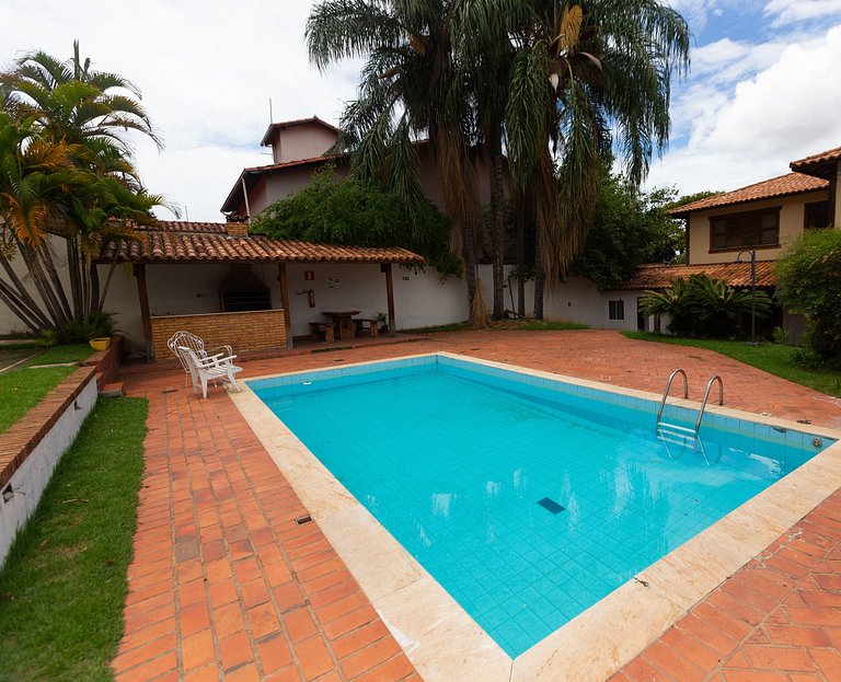 Suíte p/ 4 pessoas c/ Piscina.