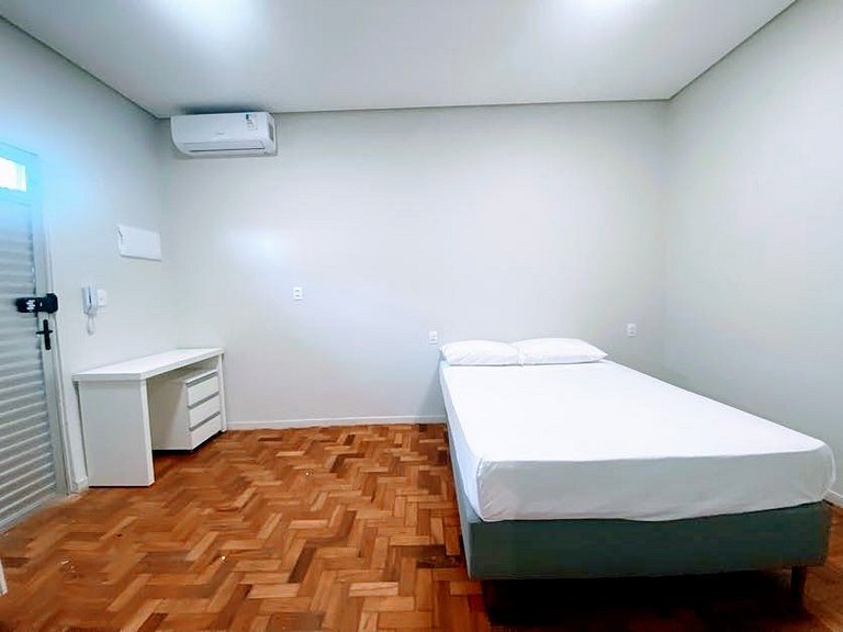Loft Aconchegante no Prado, BH — Ar, Smart TV e