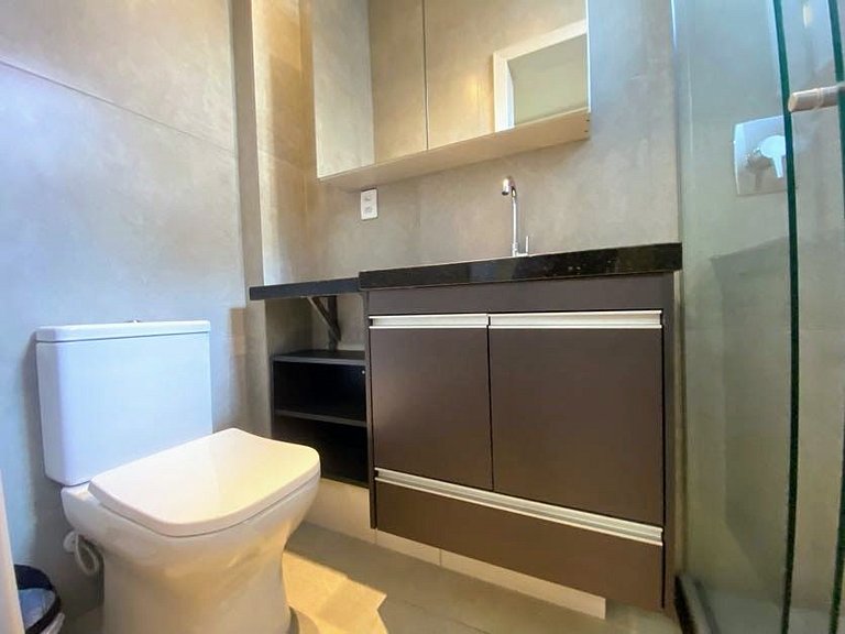 Cozy Loft in Prado, BH — A/C, Smart TV & Bakery