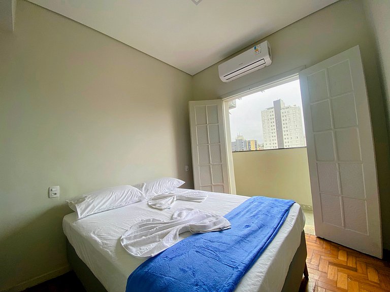 Apartment in Prado with Balcony and City View