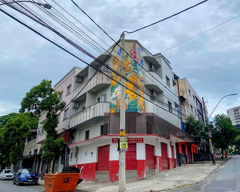 Apê C/ Varanda e Linda Vista da Cidade