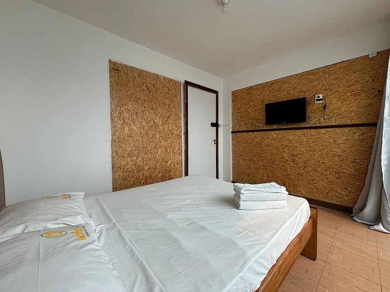 Modern Room in Pampulha • Smart TV, Balcony & Pool, Across f