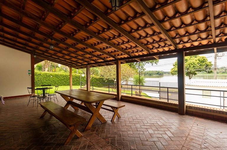 Cozy En-Suite on the Pampulha Waterfront, Minutes from the M