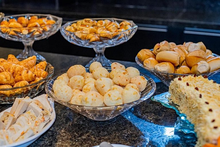 Premium Stay with Rooftop Pool at SanDiego Lourdes