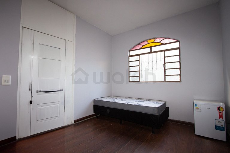 Refúgio C/ Piscina e Churrasqueira P/ 14 Pessoas