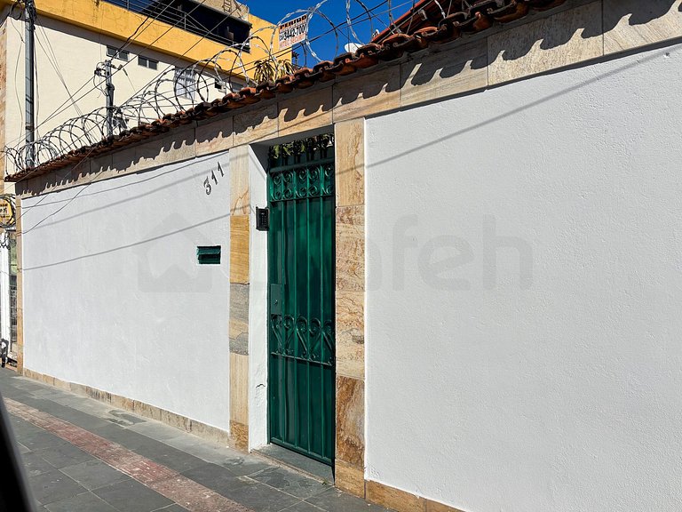 Refúgio C/ Piscina e Churrasqueira P/ 14 Pessoas