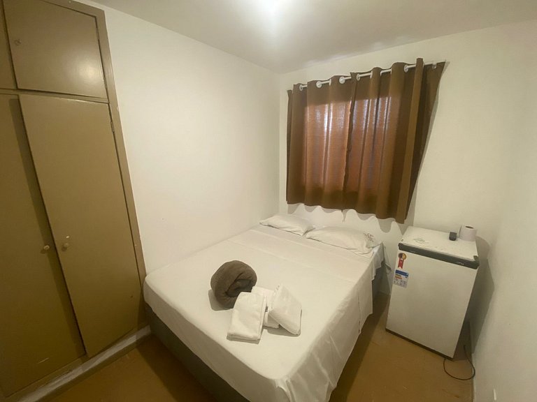 Cozy Room in Pampulha - Pool, Smart TV & Mini Fridge