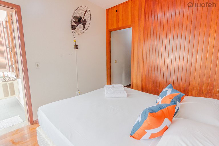 Suite with Garden & Walk-in Closet on Av. Fleming