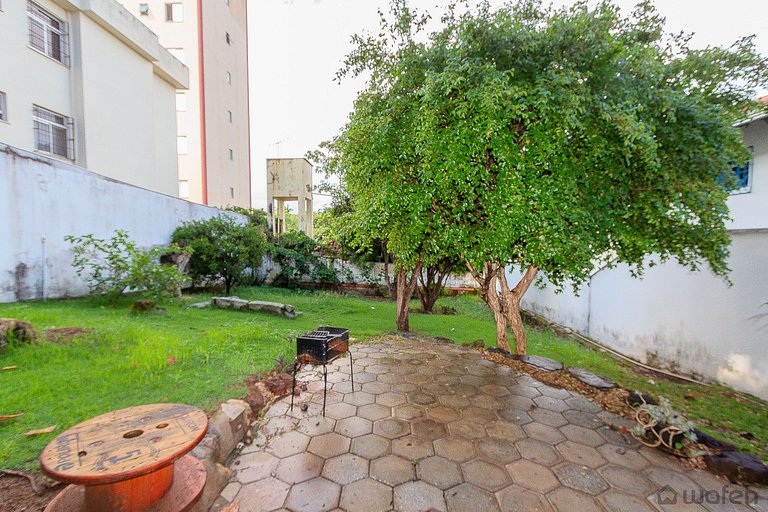 Quarto Bem Localizado e Confortável na Pampulha