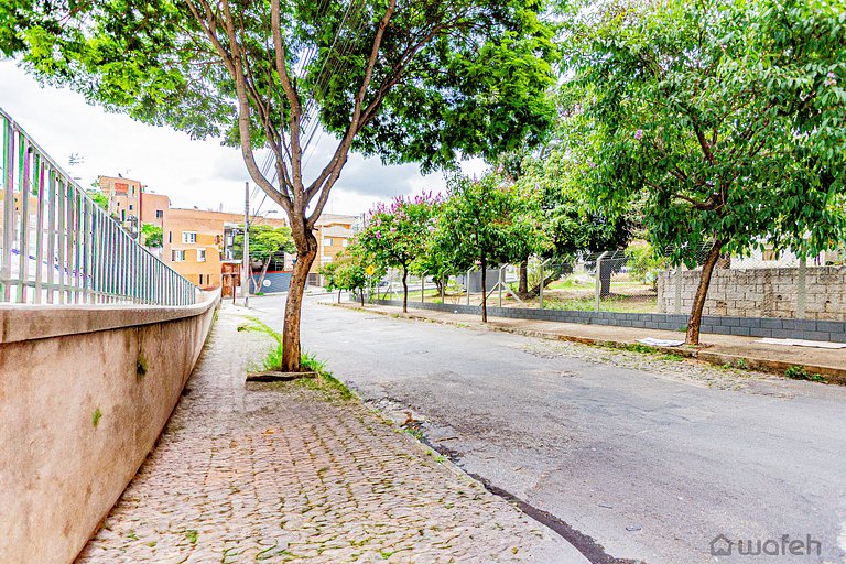 Quarto Bem Localizado e Confortável na Pampulha