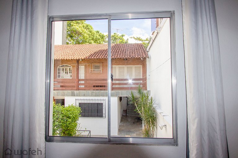 Private Double-Bed Suite in Pampulha, Near UFMG
