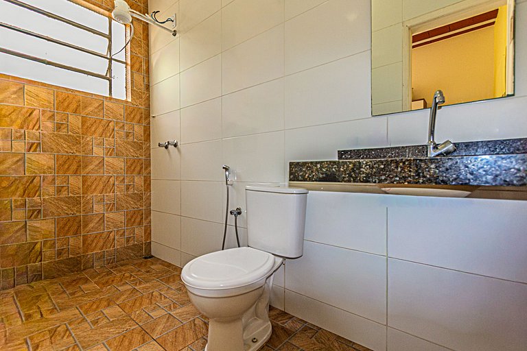 Quarto para 4 perto da UFMG e Pampulha — 3 camas