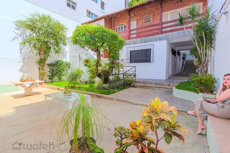 Quarto para 4 perto da UFMG e Pampulha — 3 camas
