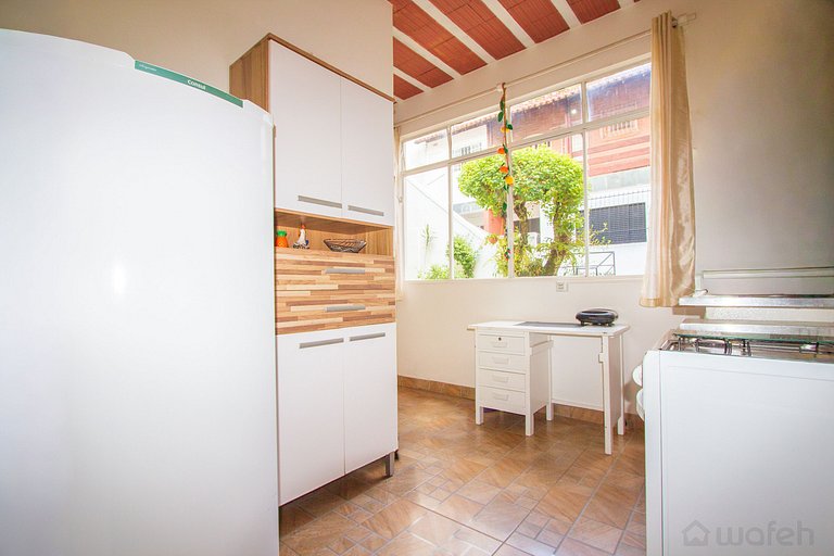 Sleeps 4 Comfortably: Double & 2 Single Beds