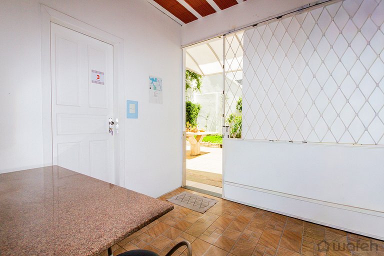 Sleeps 4 Comfortably: Double & 2 Single Beds