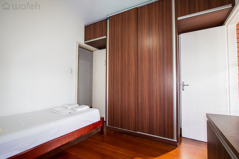 Budget Single Room (Shared Bathroom)