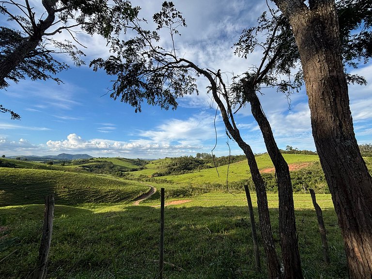 Suíte Tripla: Vista Incrível da Serra de Prados
