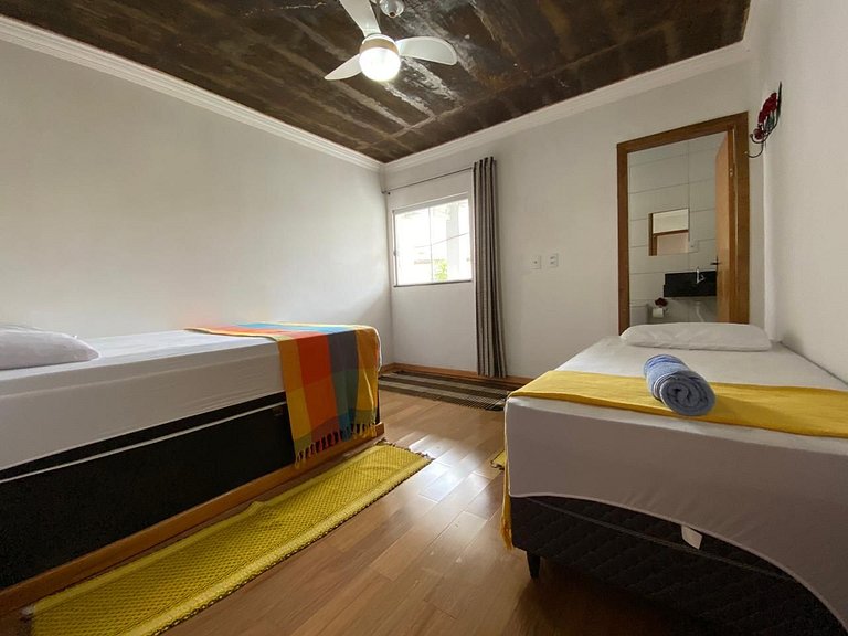 Quiet Triple Suite + Free Breakfast