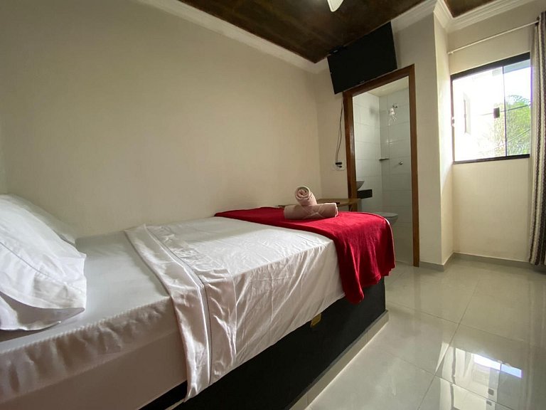 Cozy Double Suite + Free Breakfast