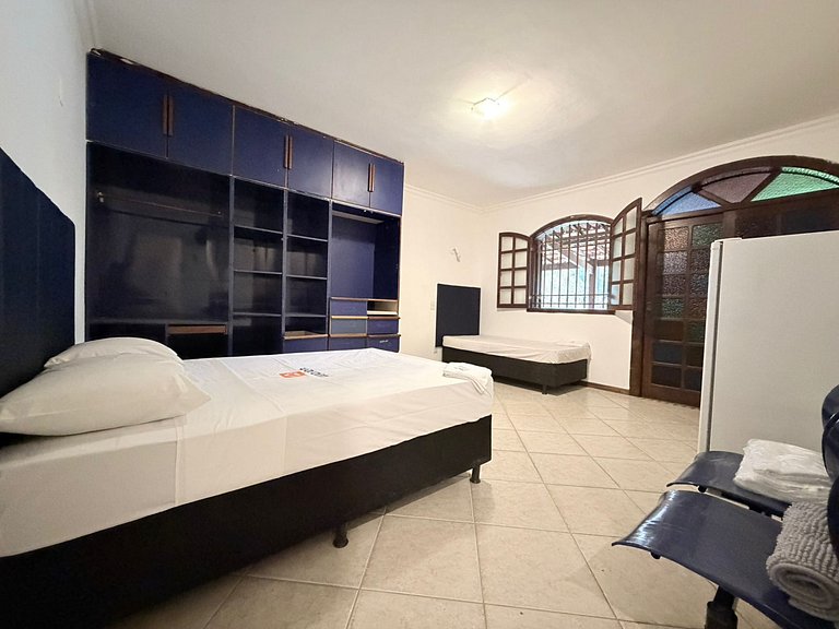 Private triple room in Pampulha