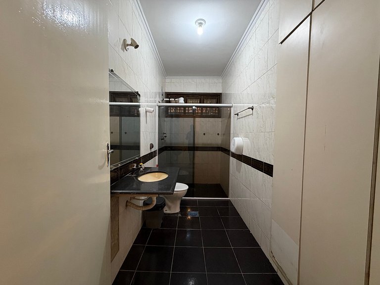 Quarto privativo Triplo na Pampulha