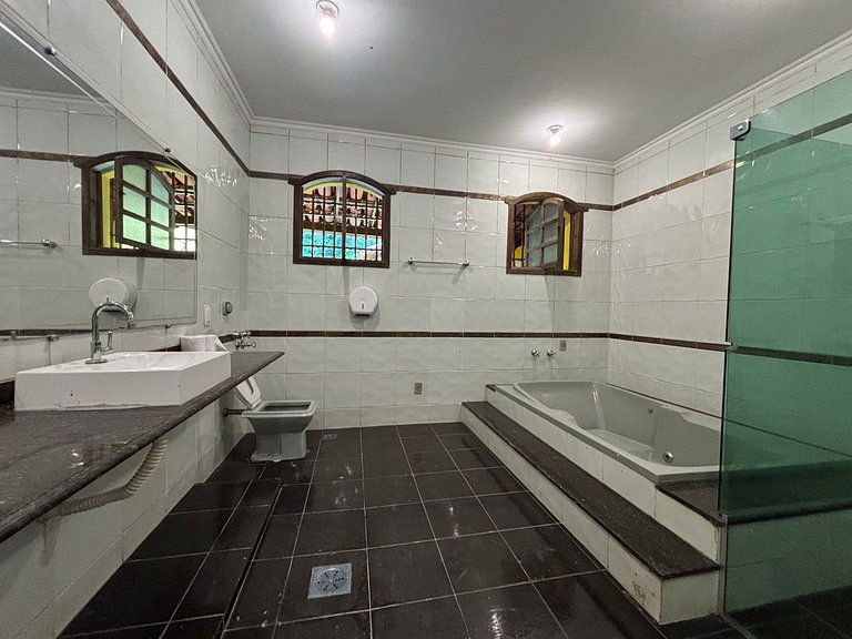 Quadruple Suite in Pampulha With Private Bathtub