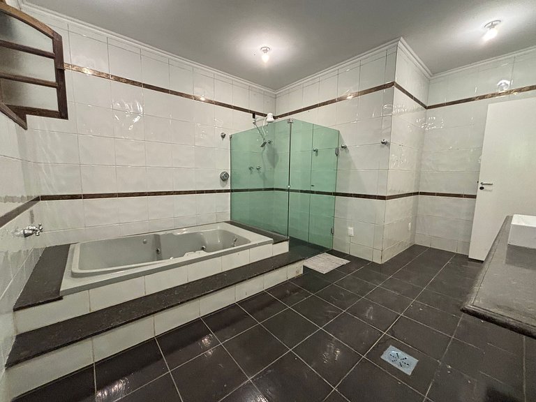 Quadruple Suite in Pampulha With Private Bathtub