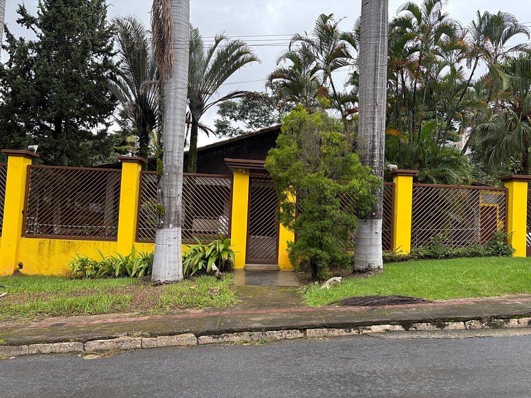 Suíte Ampla e Aconchegante em Braúnas (Pampulha)