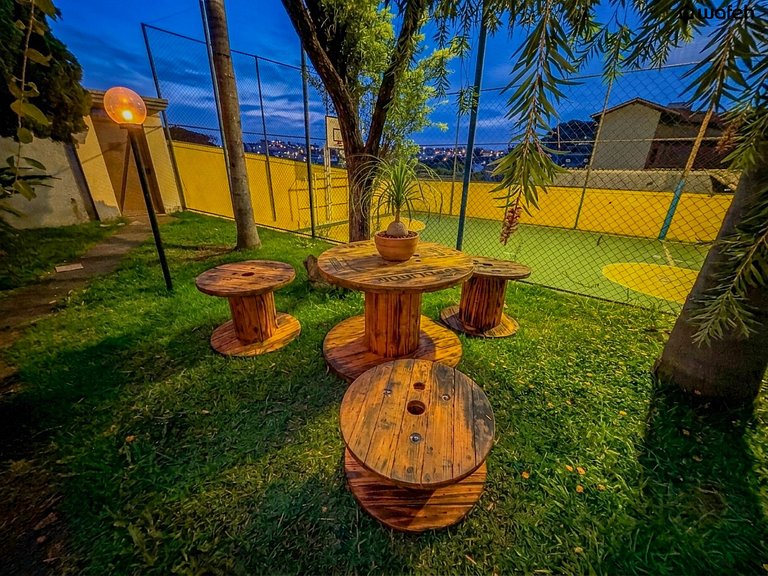 Suíte para casal na Pampulha com piscina e