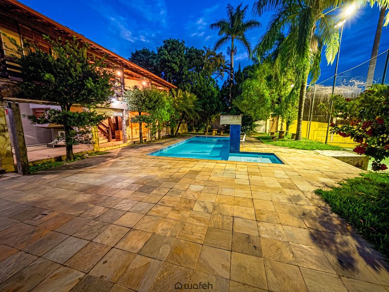 Suíte para casal na Pampulha com piscina e