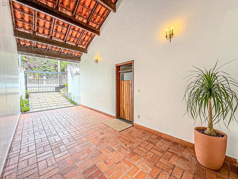 Quarto espaçoso na Fleming