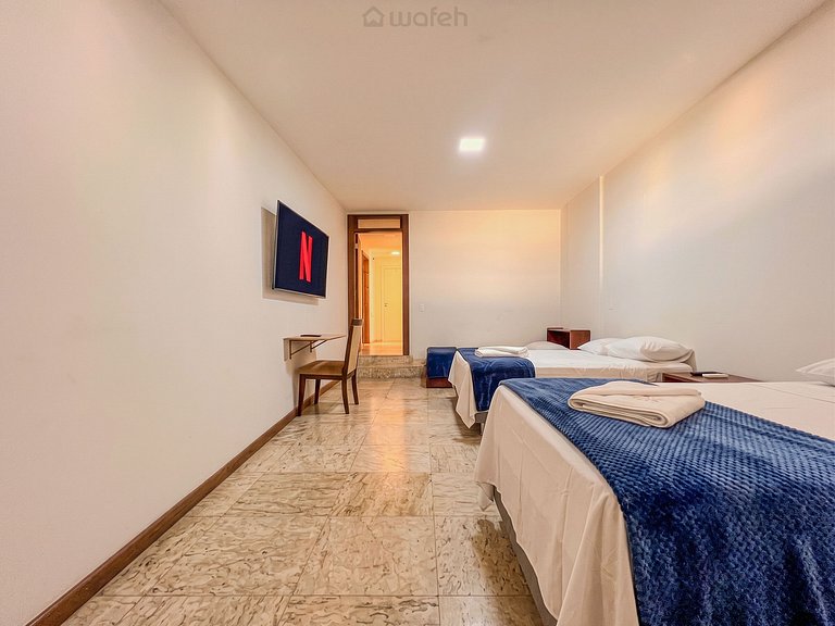 Suite for 4 in Pampulha with Pool and Lagoon View