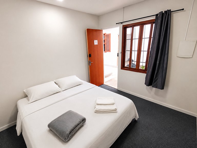 Cozy Room with Garden in Pampulha (Av. Fleming)